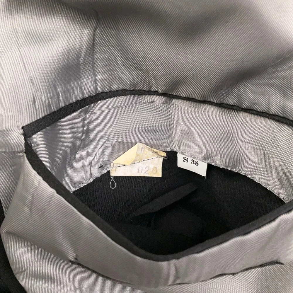 Jones New York missing top